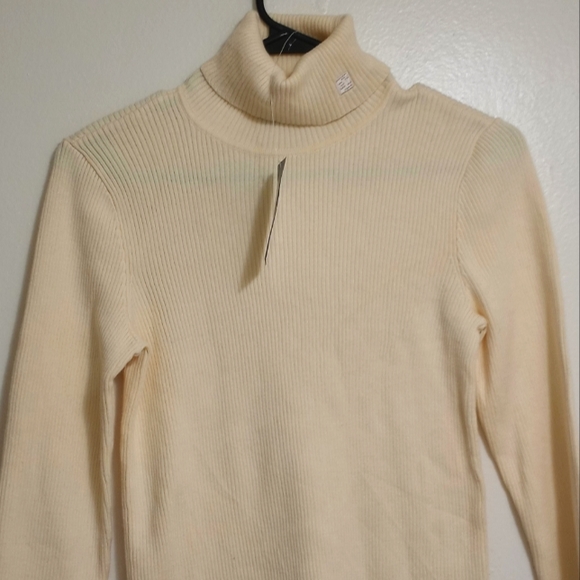 RALPH LAUREN Turtle Neck Long Sleeve Top - Picture 4 of 10